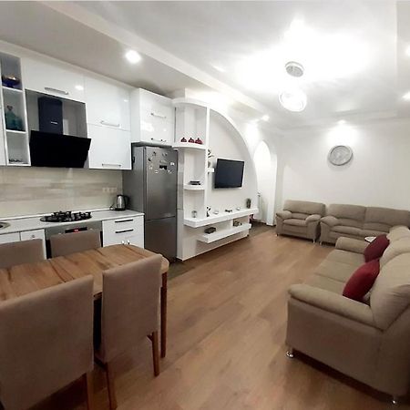 Ferienwohnung Bn Apartmen'T Batumi Exterior foto
